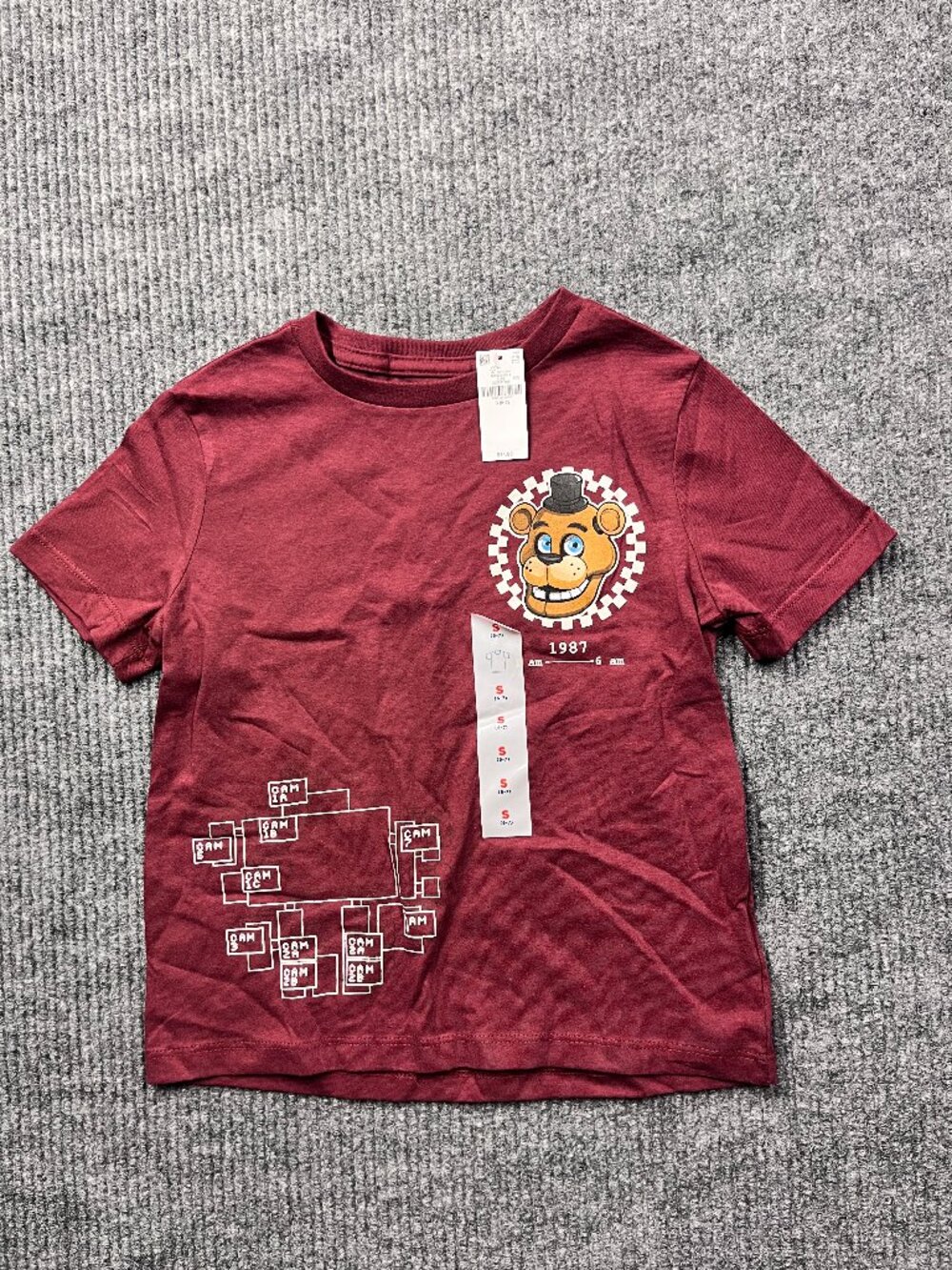 Five Nights at Freddy's Size Small 6-7 Maroon, Kids T-shirt
